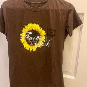 John Deere Brown Farm Chick Sunflower Short Sleeve Graphic T-Shirt